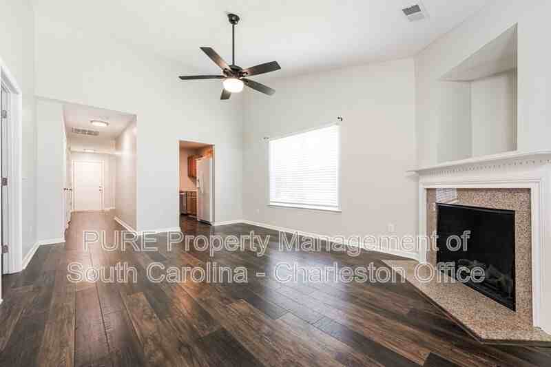 7840 Park Gate Dr - Photo 6 of 21
