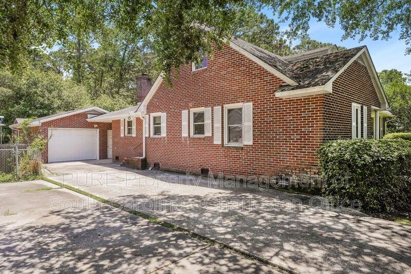 1940 Teakwood Rd - Photo 4 of 26
