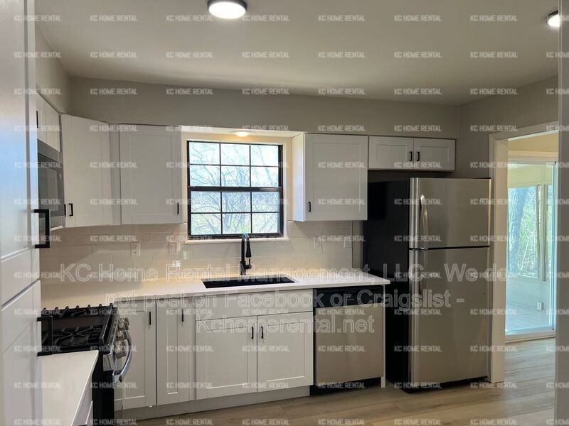 12196 S Blackfoot Dr - Photo 3 of 46