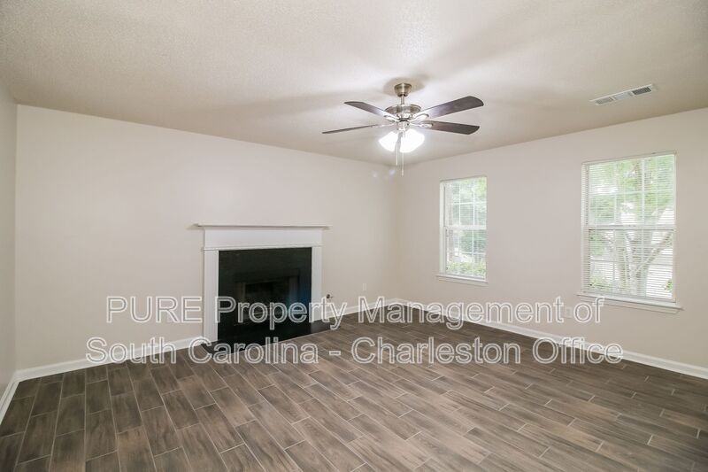 312 Macgregor Dr - Photo 4 of 16