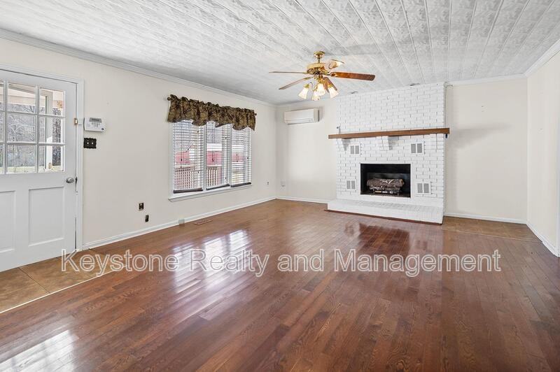 1340 Donelson Pkwy - Photo 5 of 16