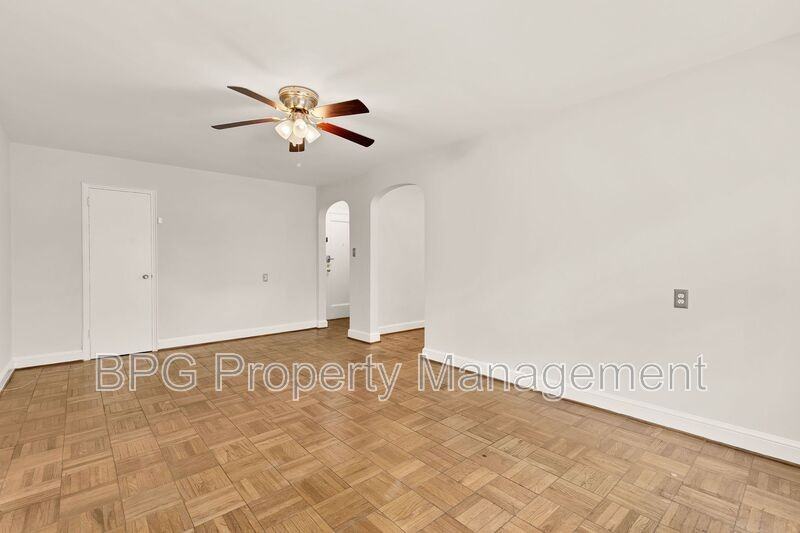 2634 Langston Blvd #404 - Photo 7 of 40