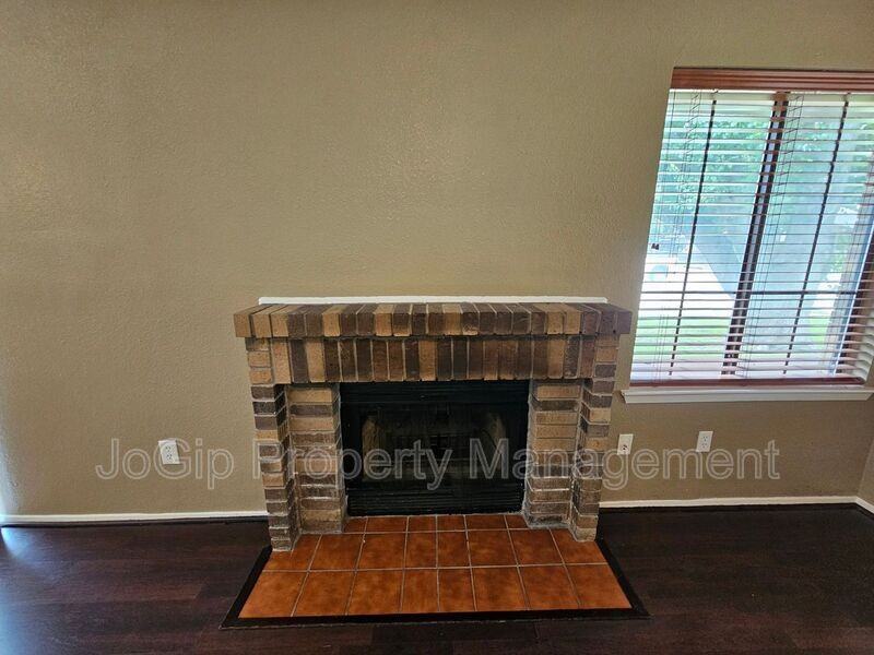 602 Prairie Dell St - Photo 6 of 26
