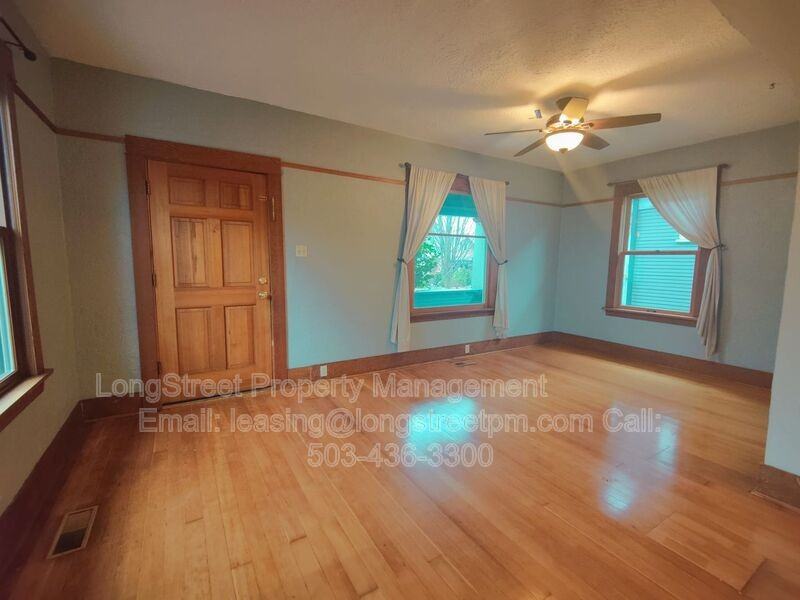 3338 Se 16th Ave - Photo 4 of 31