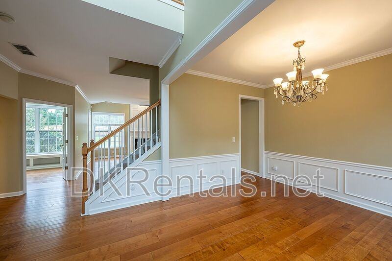 804 Araya Ct - Photo 4 of 39