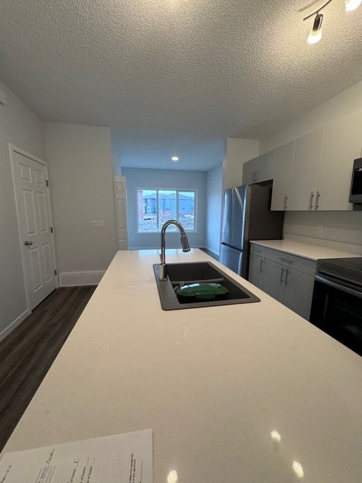 4711 177 Ave Nw - Photo 2 of 18