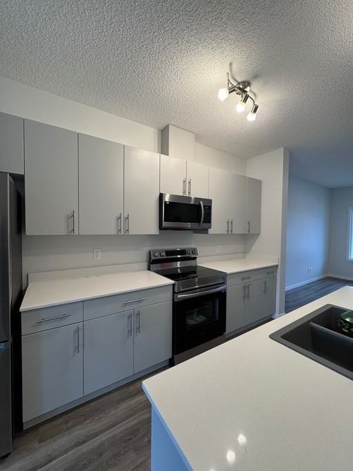 4711 177 Ave Nw - Photo 3 of 18