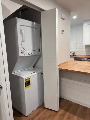 11437 101 St Nw - Photo 5 of 9