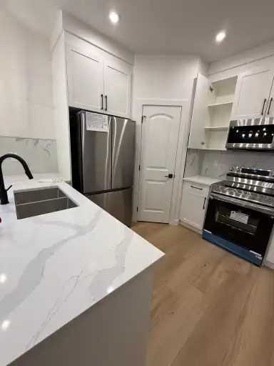 9632 110 Ave Nw - Photo 6 of 10