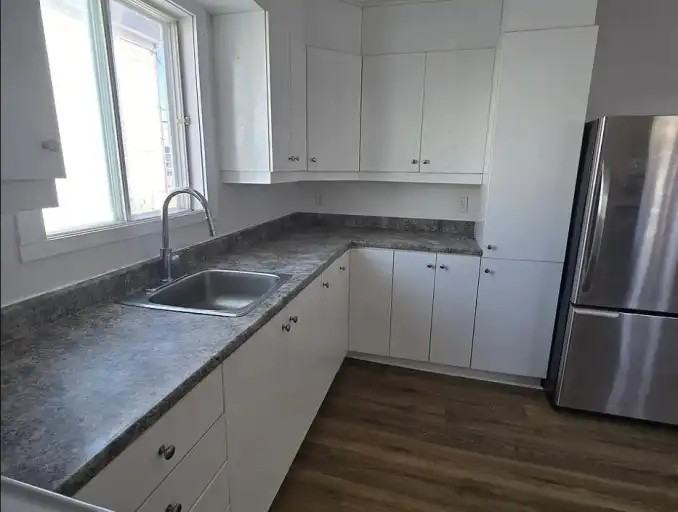 256 Hamilton St #A - Photo 3 of 12