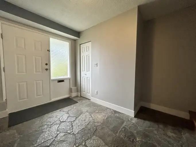 4531 47 St #A - Photo 3 of 24