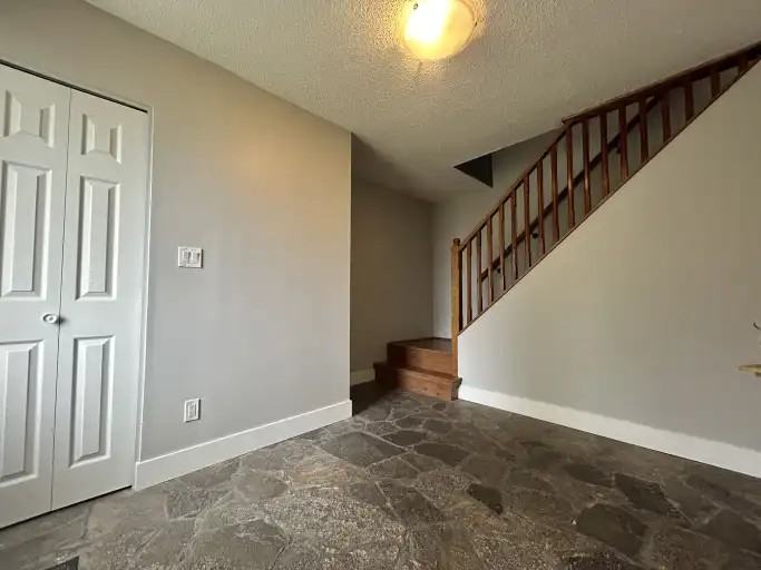 4531 47 St #A - Photo 4 of 24