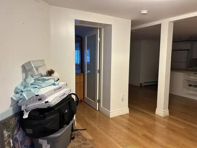 1088 Foster St - Photo 2 of 13