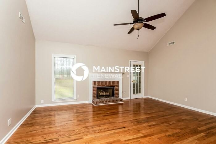 235 N Oakland Cir - Photo 4 of 17