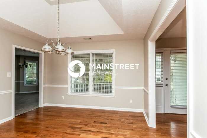 235 N Oakland Cir - Photo 5 of 17