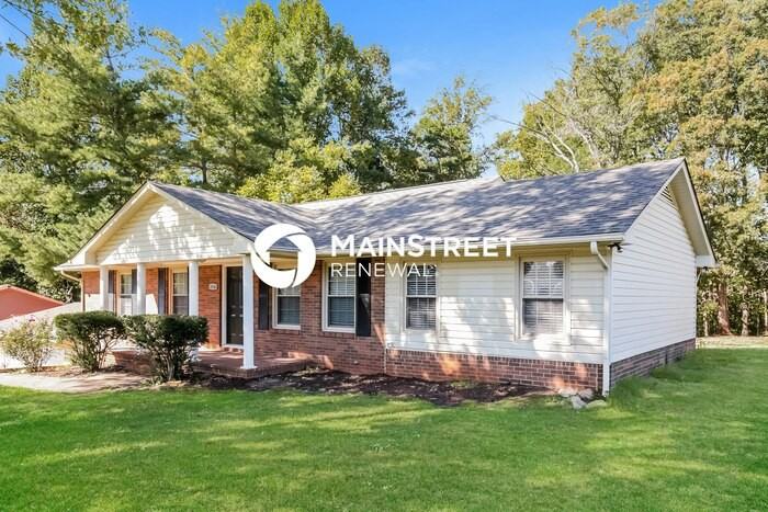 1036 Dogwood Dr - Photo 4 of 17