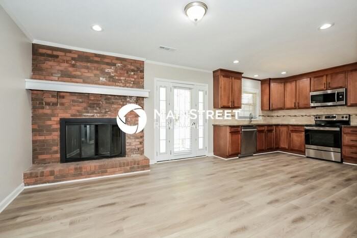 1036 Dogwood Dr - Photo 7 of 17
