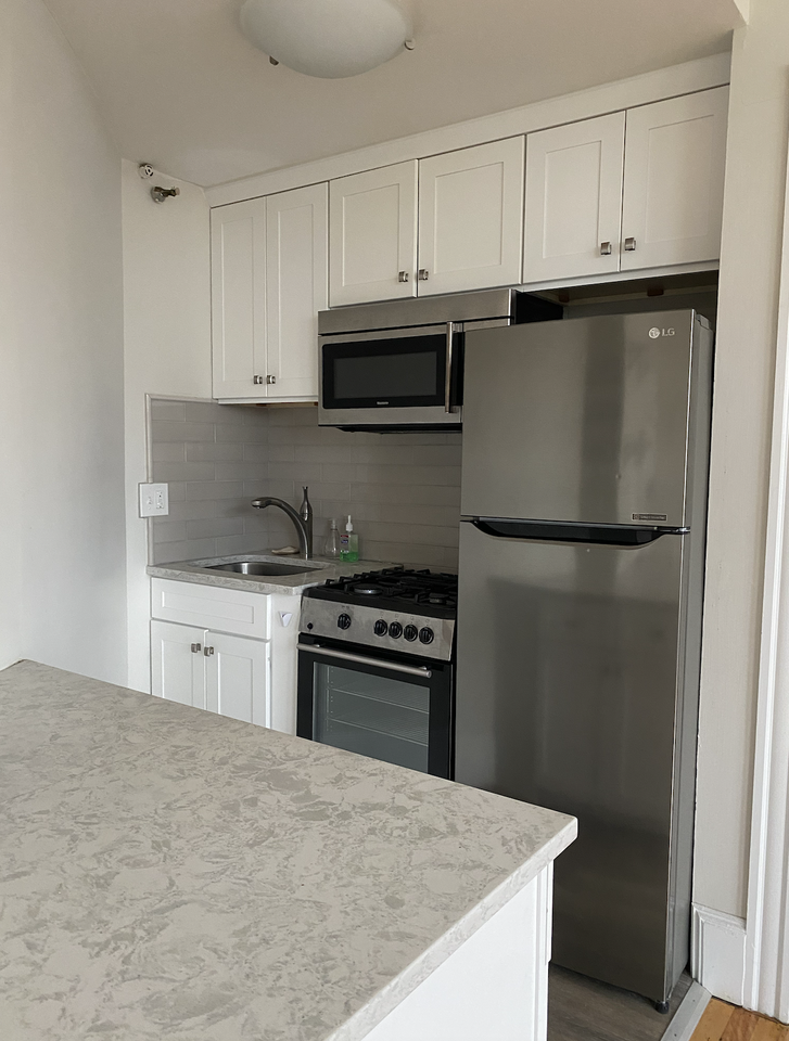 362 Commonwealth Ave #6H - Photo 4 of 25