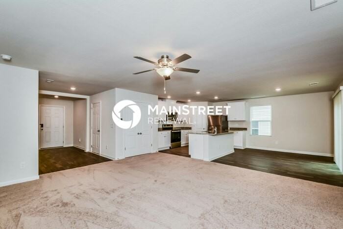 452 Gusty Ln - Photo 4 of 17
