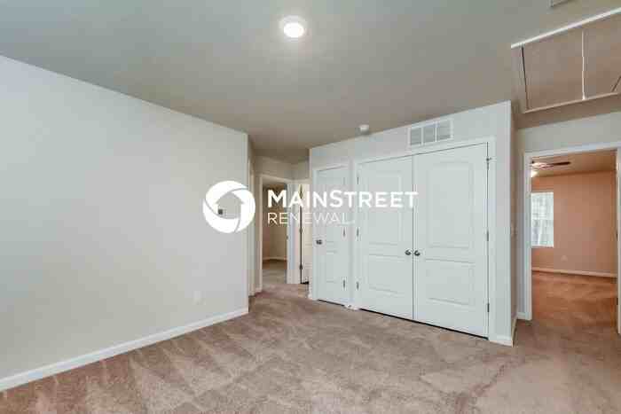 452 Gusty Ln - Photo 7 of 17