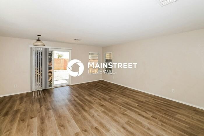 7776 N 55th Dr - Photo 4 of 24