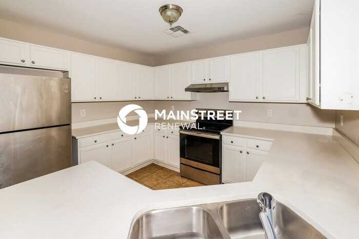 7776 N 55th Dr - Photo 6 of 24