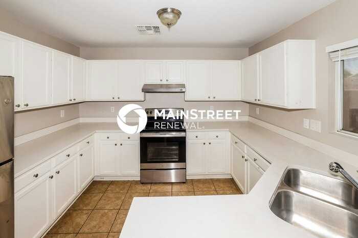 7776 N 55th Dr - Photo 7 of 24