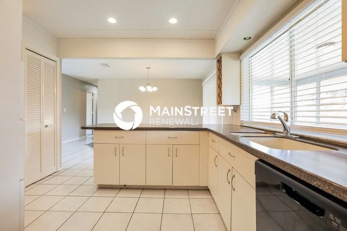 18457 Ohara Dr - Photo 7 of 16