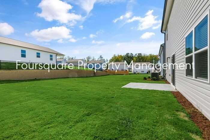 1716 Luna Way - Photo 6 of 42