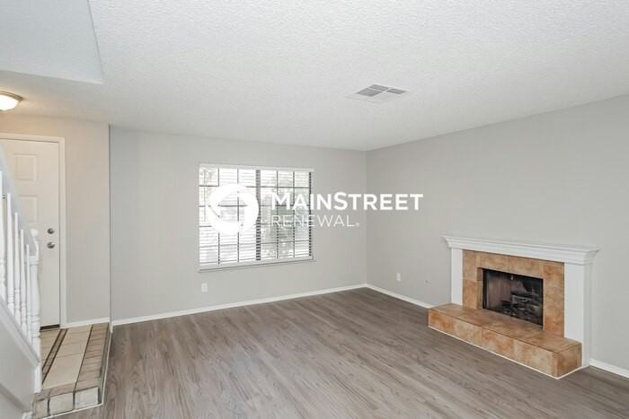 378 Tierra St - Photo 4 of 17