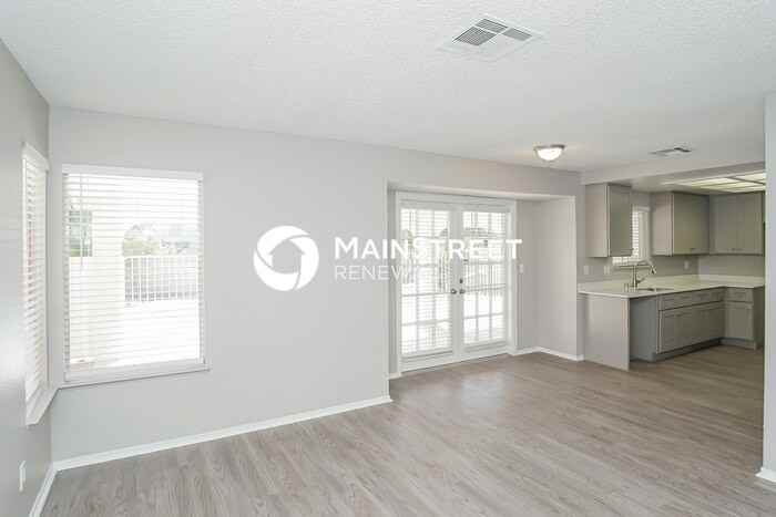 378 Tierra St - Photo 6 of 17