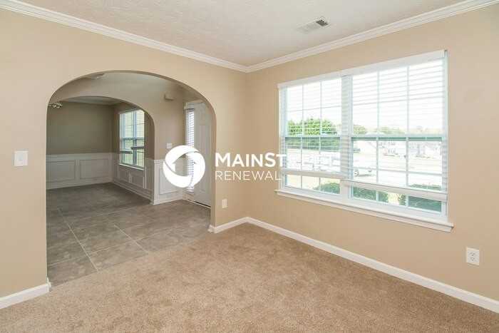 504 Brunswick Cir - Photo 4 of 17