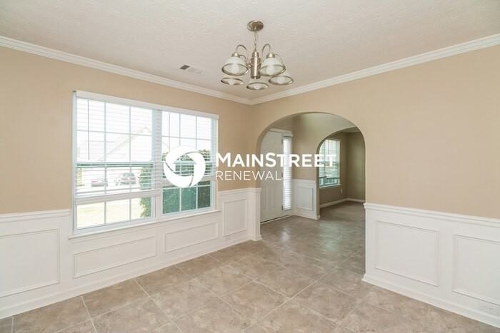 504 Brunswick Cir - Photo 5 of 17