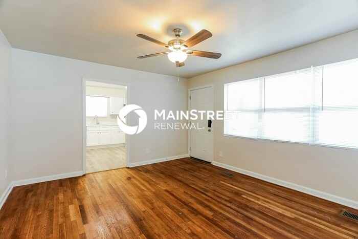 2323 4th St Nw - Photo 4 of 16