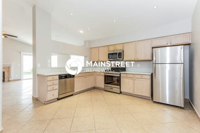 4433 Socrates St - Photo 7 of 16