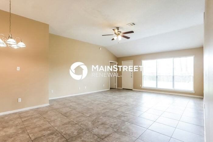 23711 Tree House Ln - Photo 3 of 16