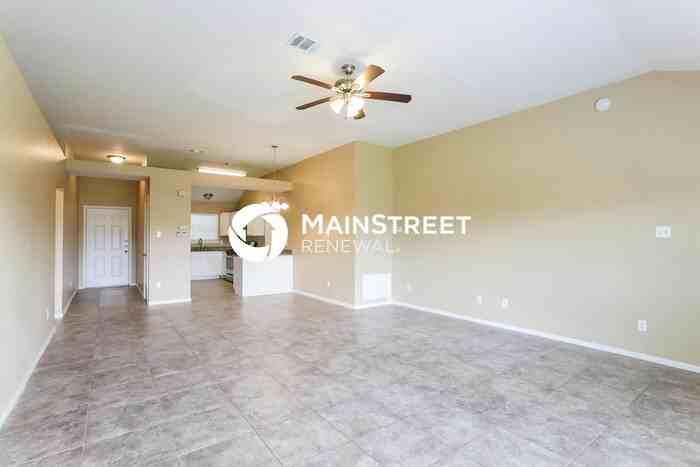 23711 Tree House Ln - Photo 5 of 16