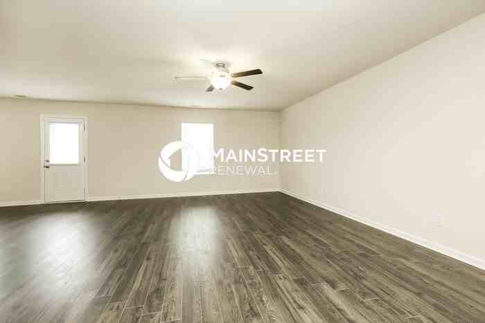 217 Renwick Dr - Photo 5 of 17