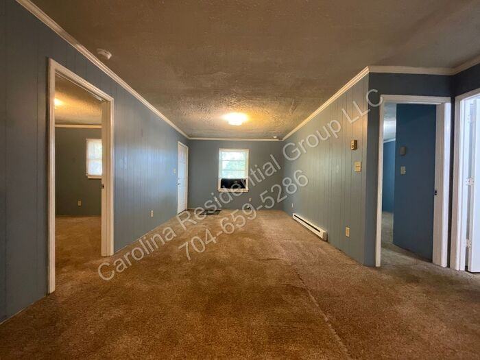 1380 Fairley Ave #B - Photo 3 of 14