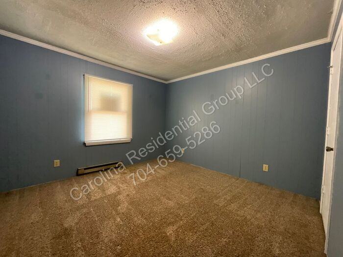 1380 Fairley Ave #B - Photo 6 of 14