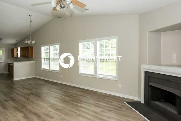 10522 Salamander Ct - Photo 4 of 14