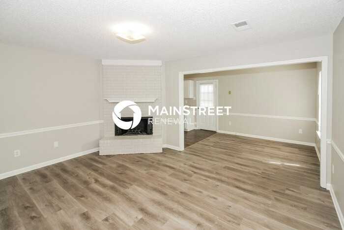4354 Rosswood Dr - Photo 4 of 16
