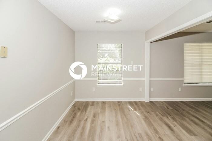 4354 Rosswood Dr - Photo 6 of 16