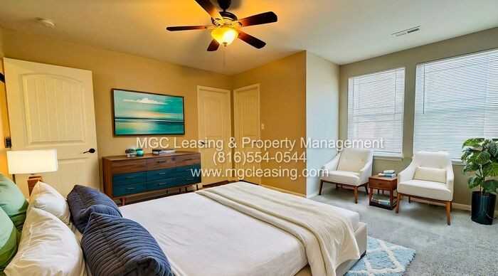 9444 N Baltimore Ave - Photo 4 of 20