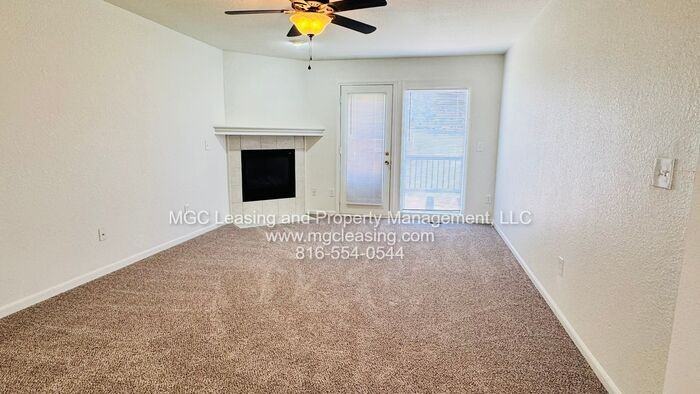 5825 Ne 42nd St - Photo 5 of 24