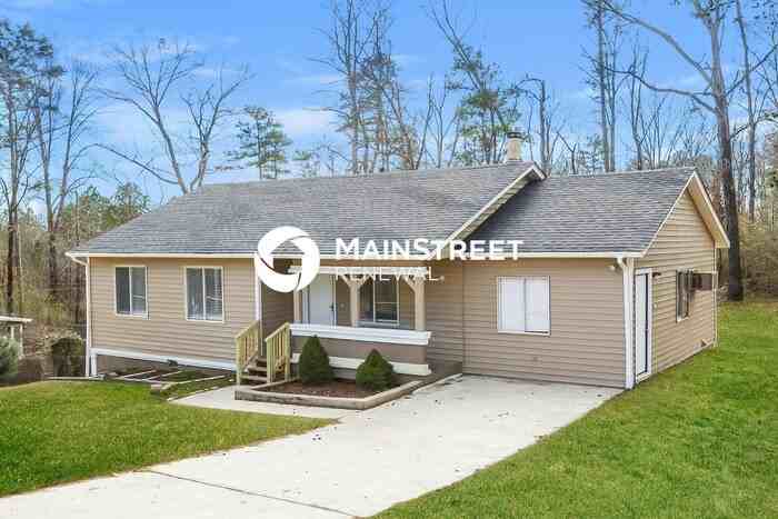 5985 Creekwood Rd - Photo 3 of 16
