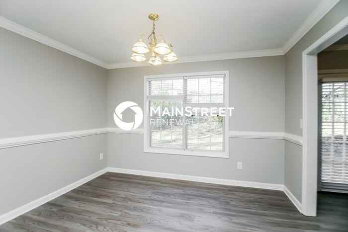260 Omega St - Photo 6 of 17