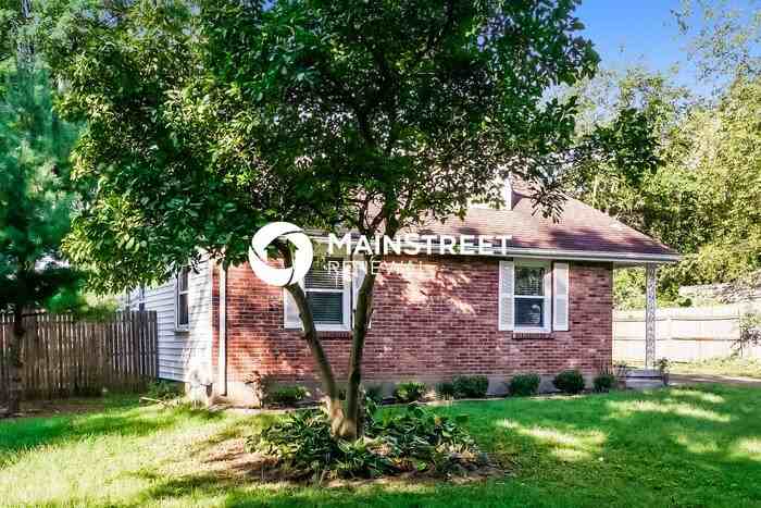 3220 Stratford Ave - Photo 5 of 17