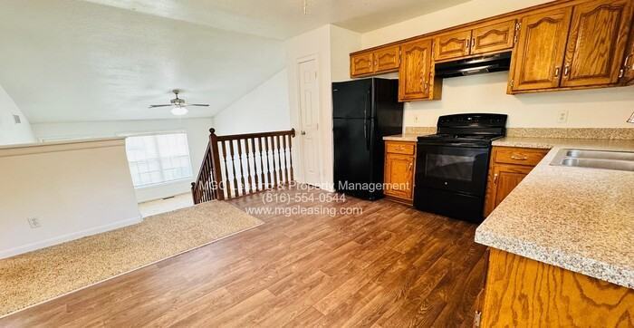 5826 Ne 42nd St - Photo 4 of 19