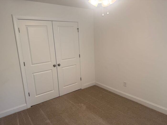 760 Hillside St - Photo 6 of 9